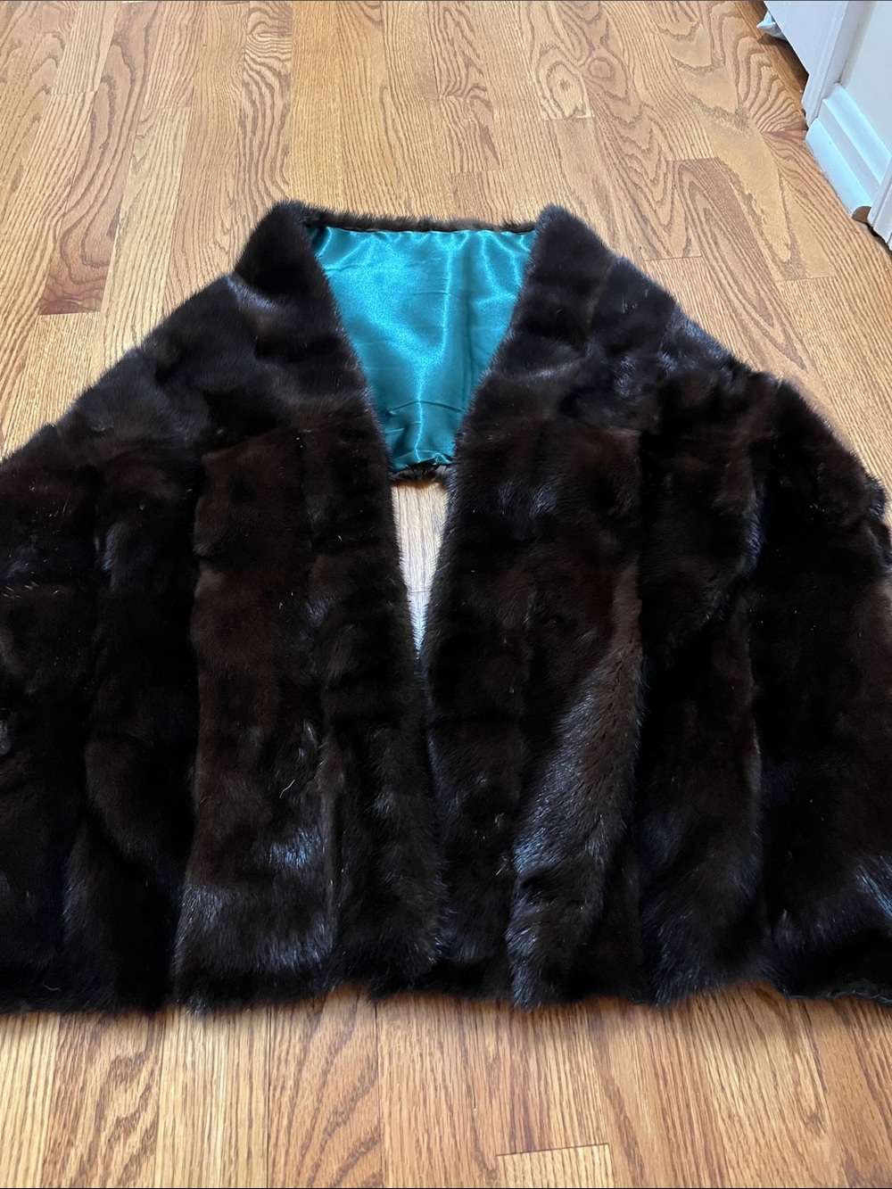 Vintage mink fur shawl with emerald lining
